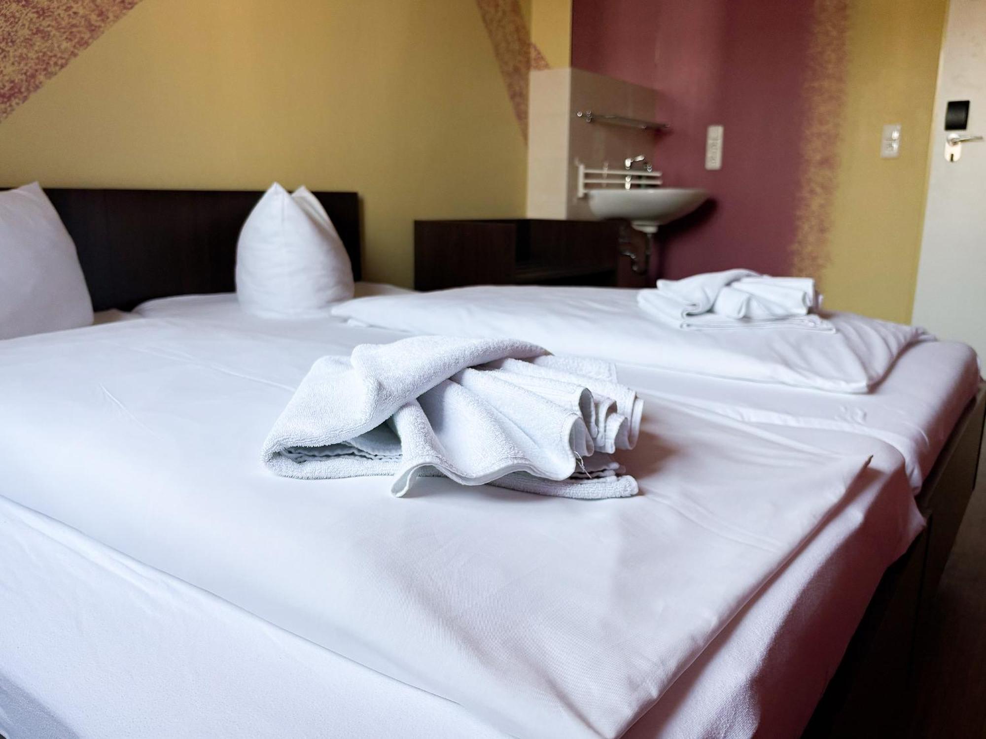 Holi City Apart Hotel Берлин Экстерьер фото